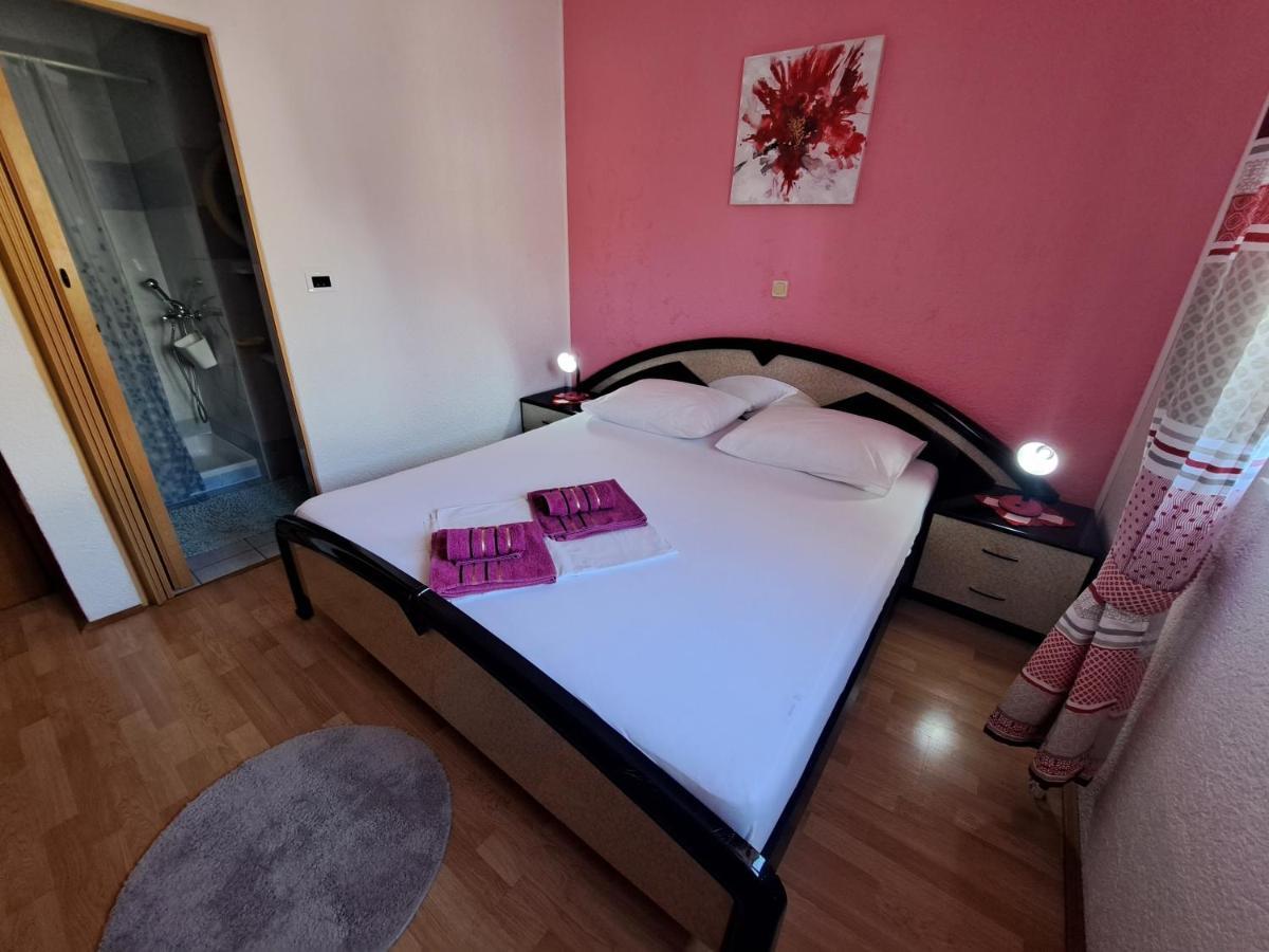 Guest House Angela เซนญ์ ภายนอก รูปภาพ